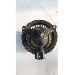 TOYOTA YARIS I WENTYLATOR...