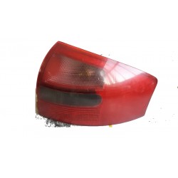 AUDI A6 C5 LAMPA TYŁ PRAWA...