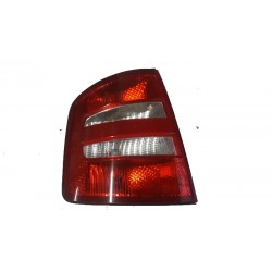SKODA FABIA I SEDAN LAMPA...