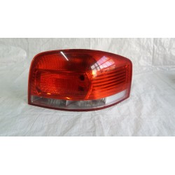 AUDI A3 8P LAMPA PRAWA TYŁ...
