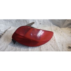 PEUGEOT 206 HB  LAMPA PRAWY...