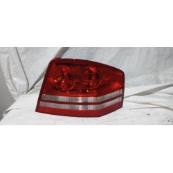 DODGE AVENGER LAMPA TYLNA...