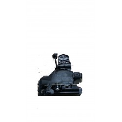 VW GOLF IV  ZAMEK PRAWY...