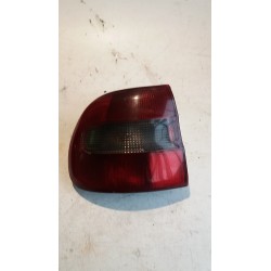 VOLVO V40 KOMBI LAMPA TYŁ LEWA